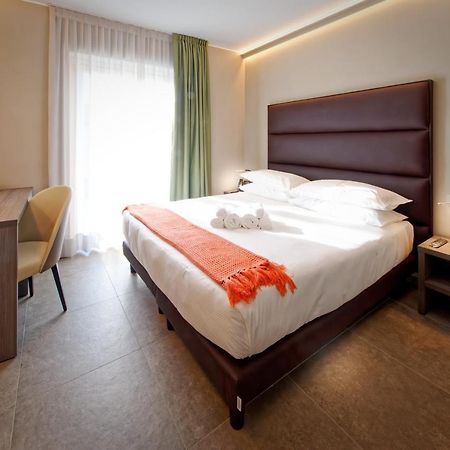 Albergo Giuan Arma Di Taggia Zewnętrze zdjęcie
